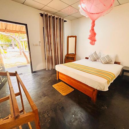 Werala Beach Resort カルピティヤ エクステリア 写真
