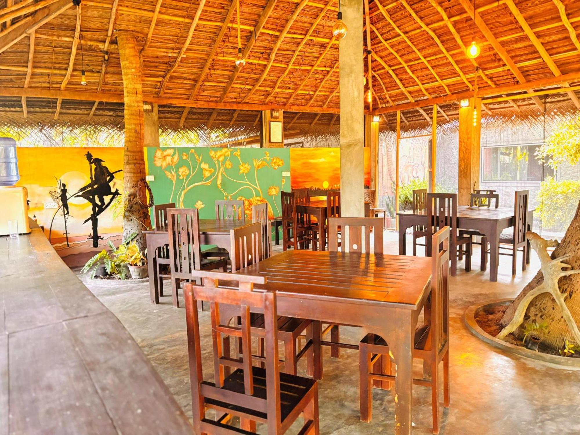Werala Beach Resort カルピティヤ エクステリア 写真