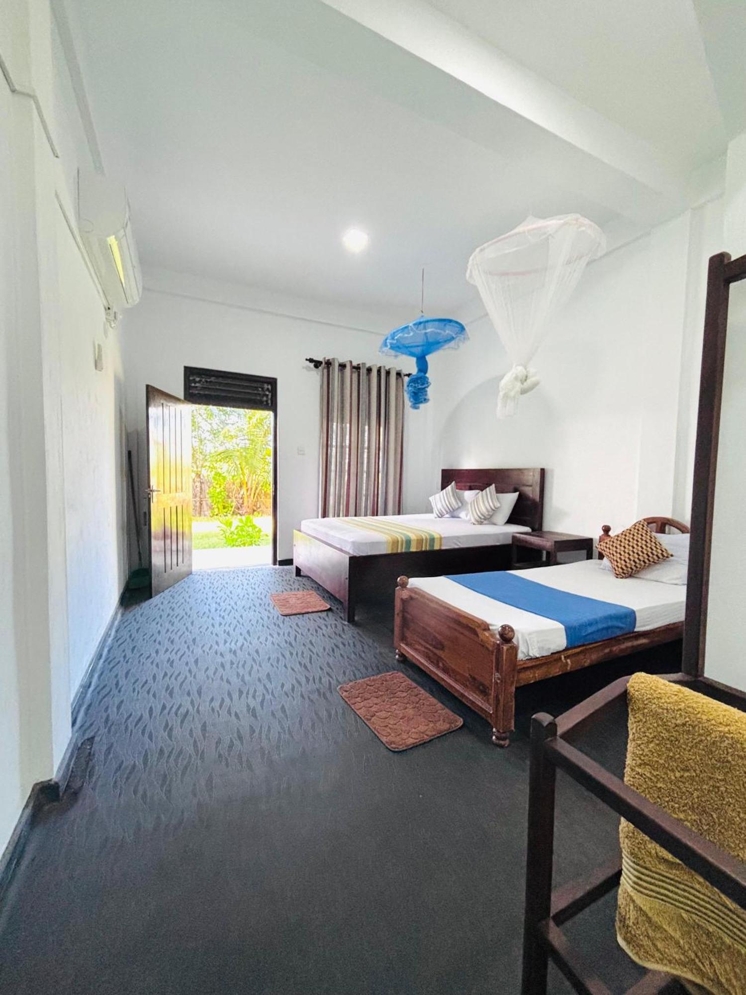 Werala Beach Resort カルピティヤ エクステリア 写真
