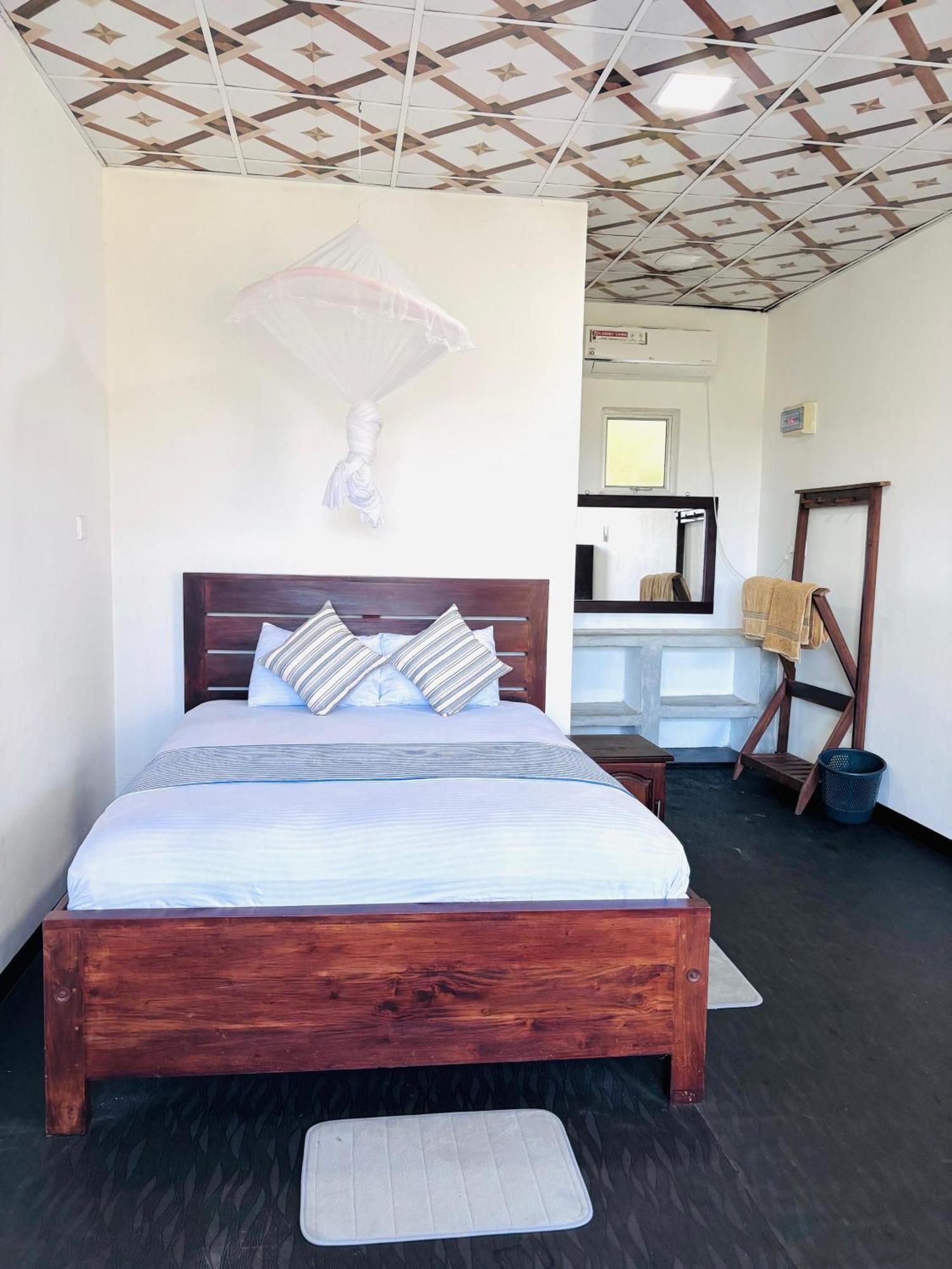 Werala Beach Resort カルピティヤ エクステリア 写真