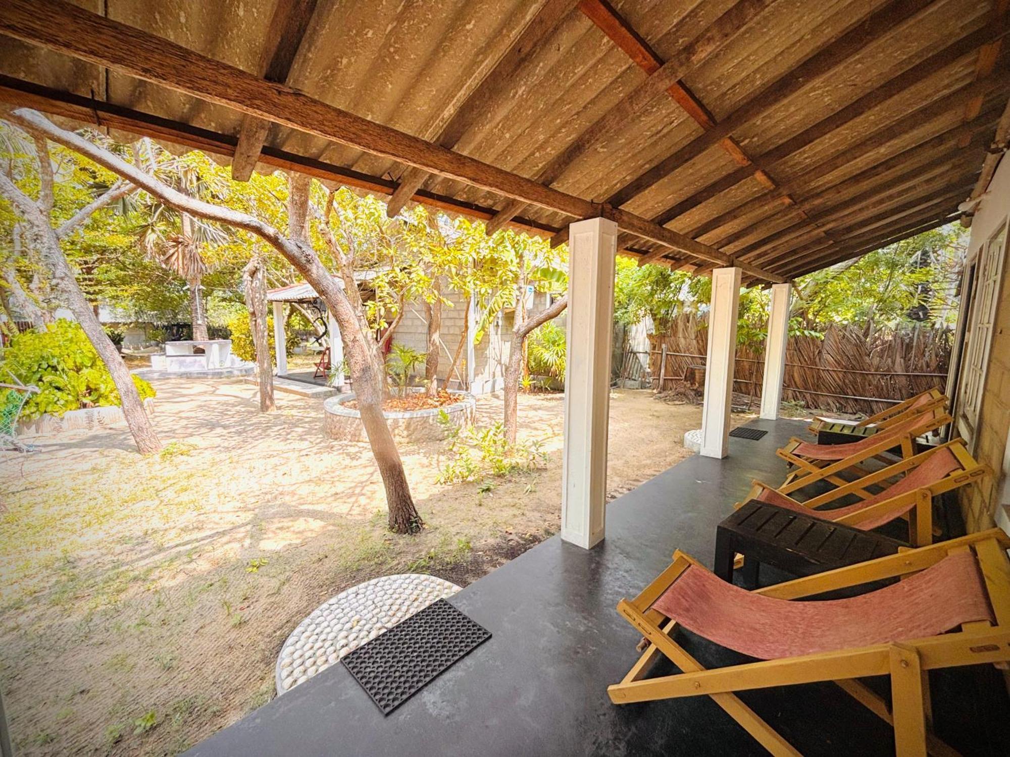 Werala Beach Resort カルピティヤ エクステリア 写真